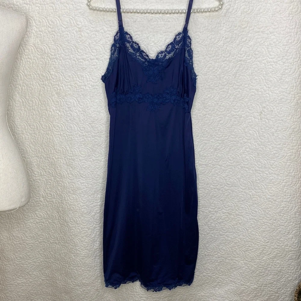 Blue fitted slip dress - Picture 2 of 6
